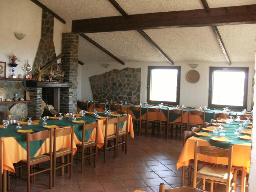 Agriturismo Finagliosu Palmadula Ngoại thất bức ảnh